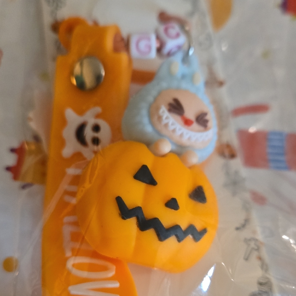 Adorable Pumpkin Halloween Keychain Accessory